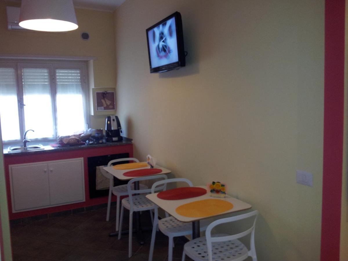 B&B Dimora Di Traiano Терачина Екстериор снимка